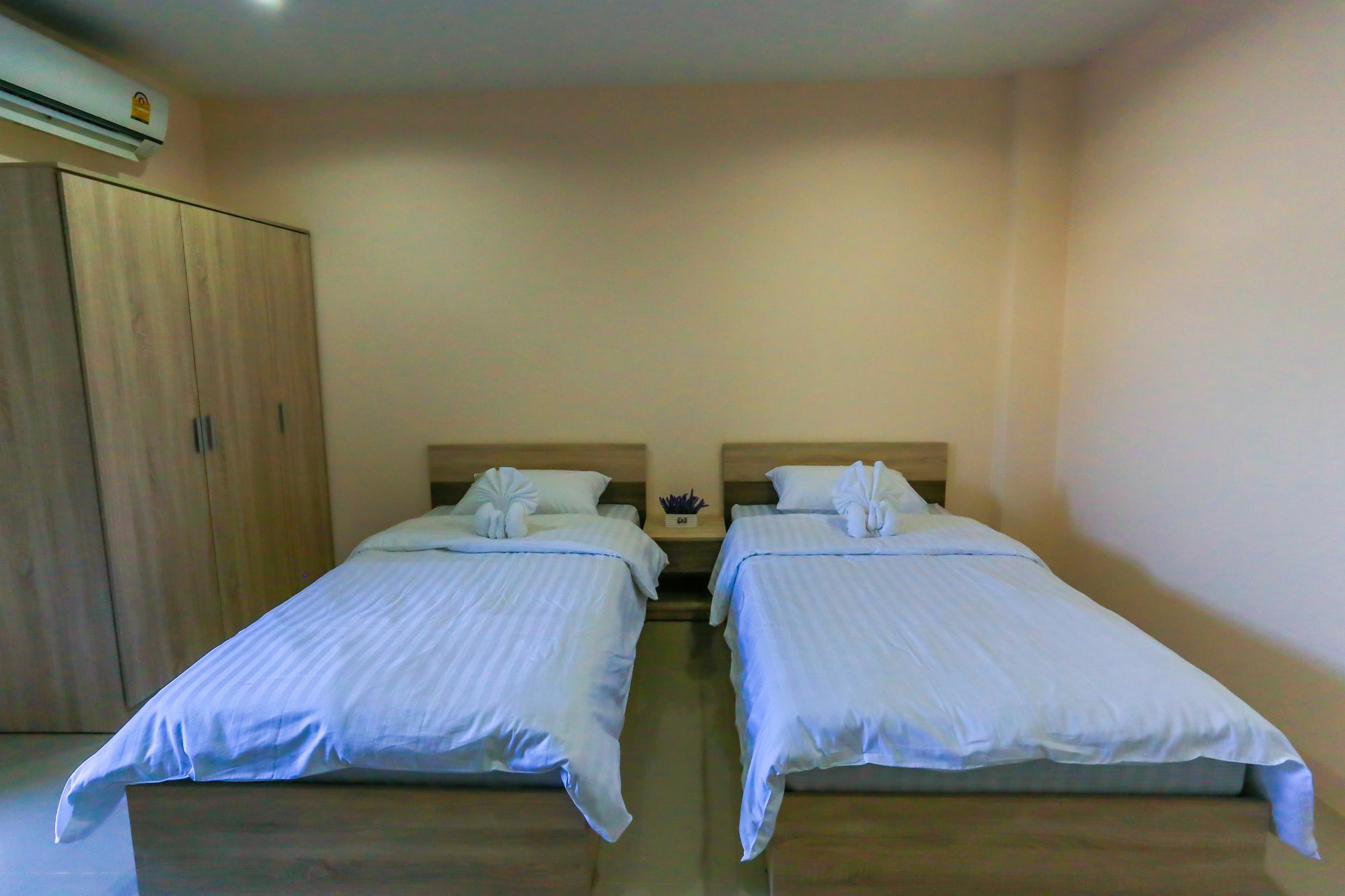 Tempo Plus Apartment Mae Sot Exterior foto