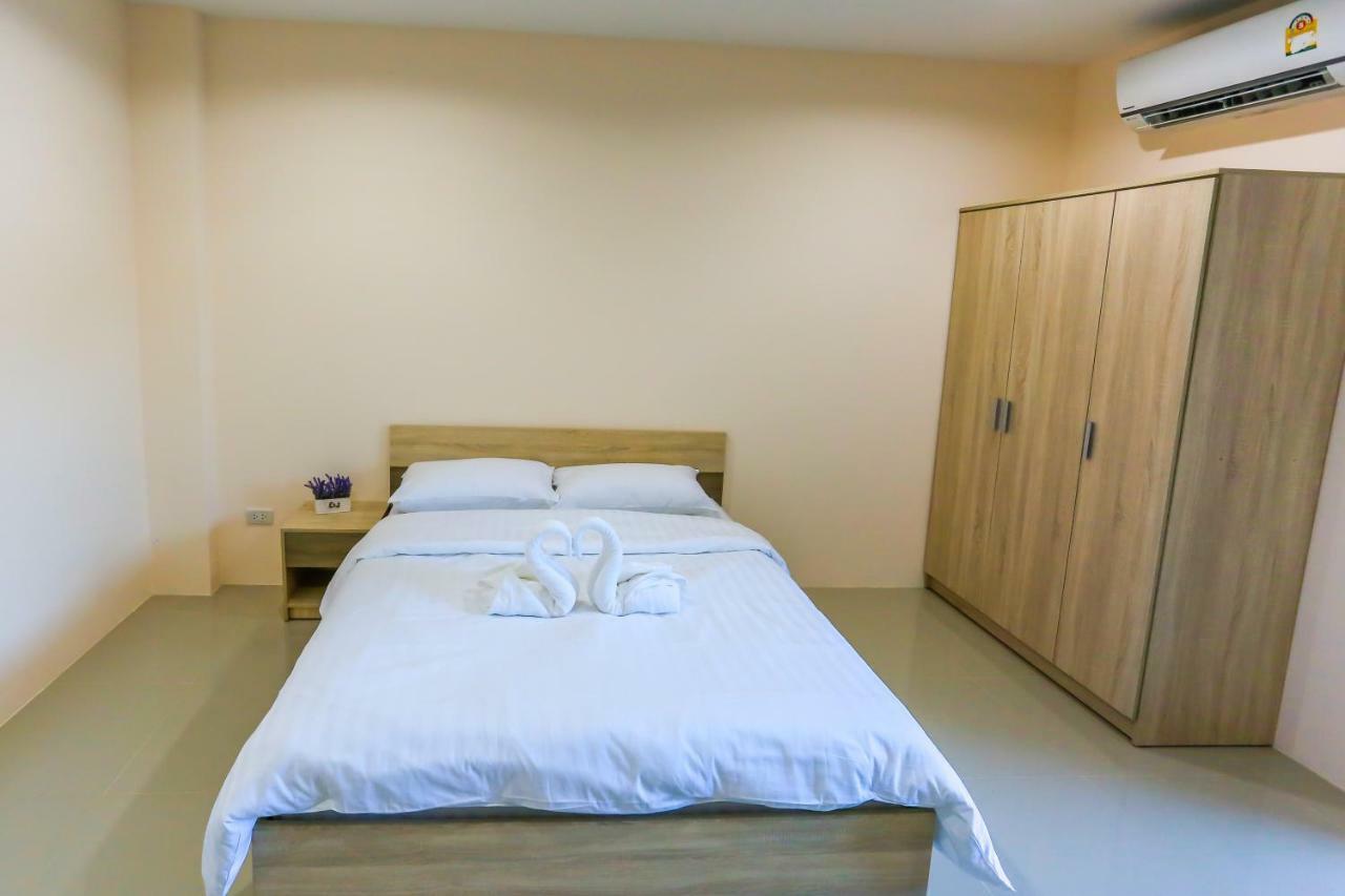 Tempo Plus Apartment Mae Sot Exterior foto